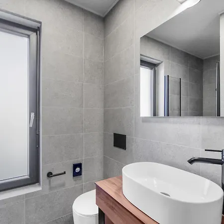 Quercus Village With Private Pool * Новиград