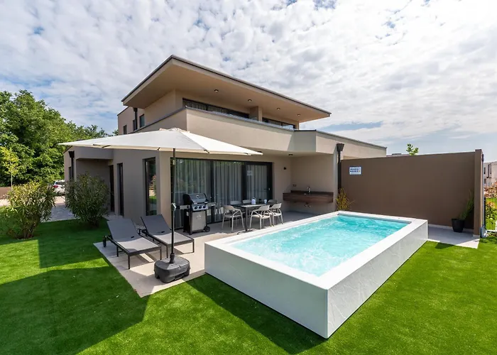Quercus Village With Private Pool *