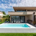 Διαμέρισμα Quercus Village With Private Pool Novigrad Istria