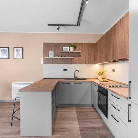 Quercus Village With Private Pool Apartment