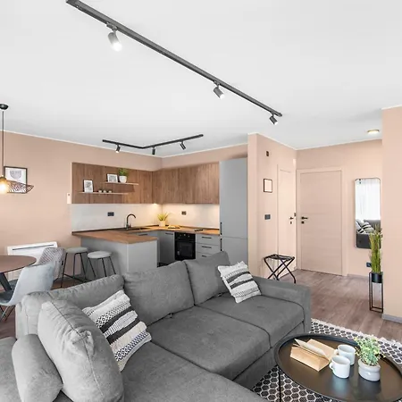 Quercus Village With Private Pool Apartment