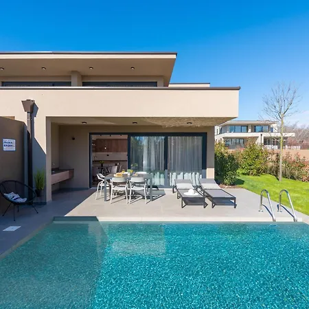 Quercus Village With Private Pool Novigrad Istria