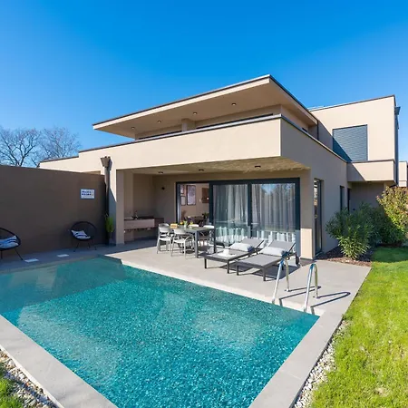 Quercus Village With Private Pool * Novigrad (Istria)