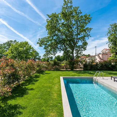 Apartment Quercus Village With Private Pool