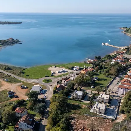 Quercus Village With Private Pool * Novigrad Istria